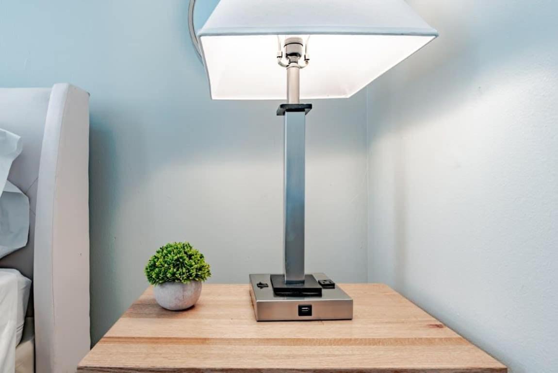 Mins From Downtown & Dining, Dauphin Darling 2 Appartement Mobile Buitenkant foto